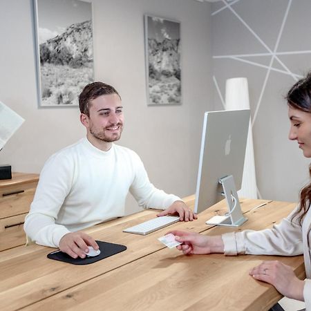 Miralago Locarno Easy Rooms Muralto Eksteriør billede